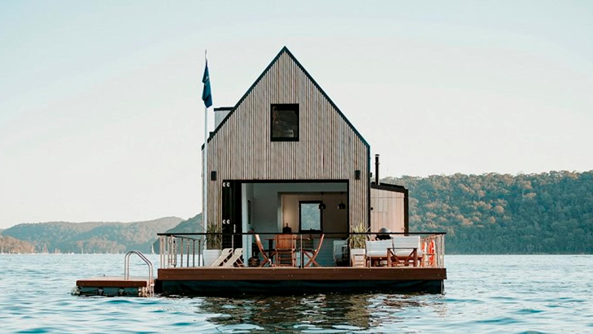 THE FLOATING ‘LILYPAD’