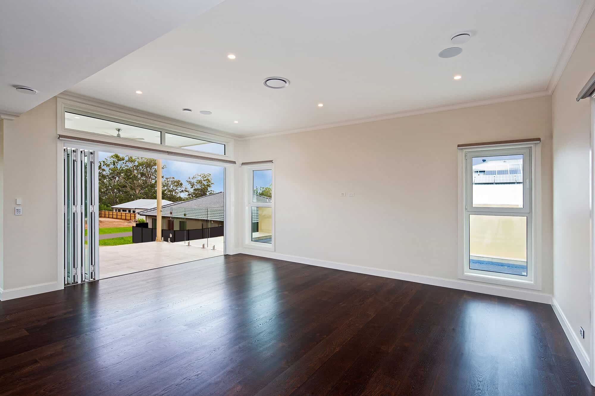 SEEANA – Folding Doors