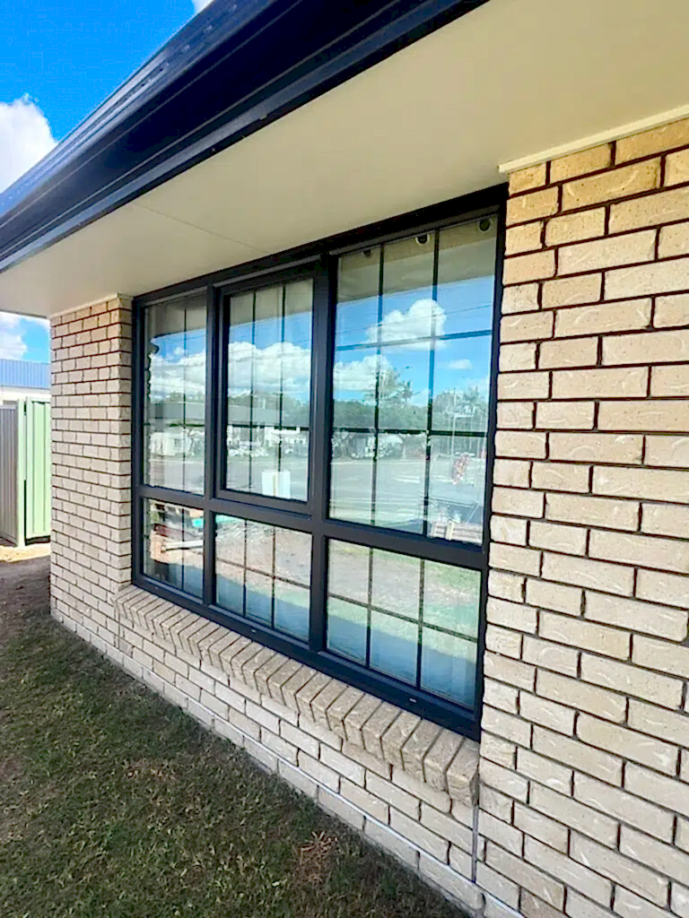 Tilt and turn windows